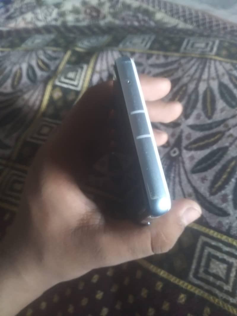 Google Pixel 7a 3