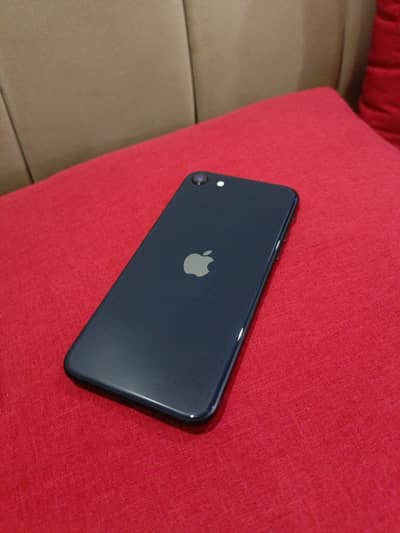 Apple iPhone SE