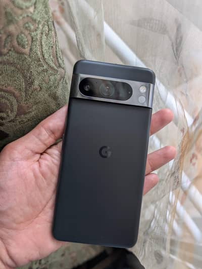 Google Pixel 8 Pro