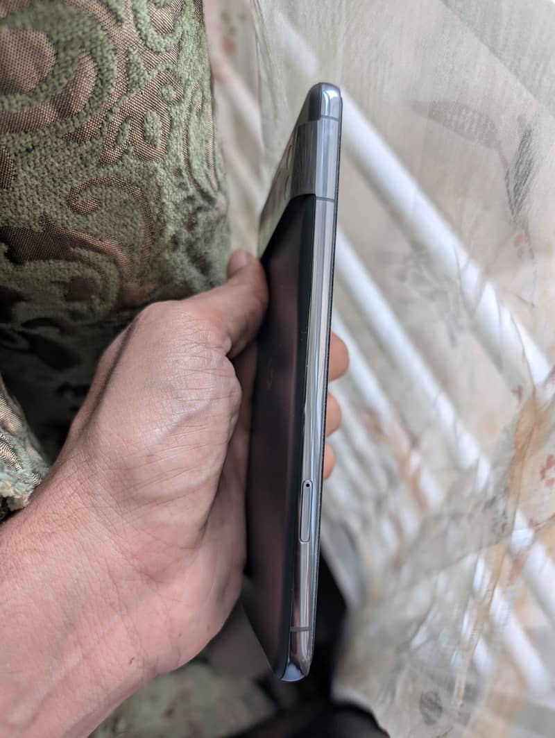 Google Pixel 8 Pro 1