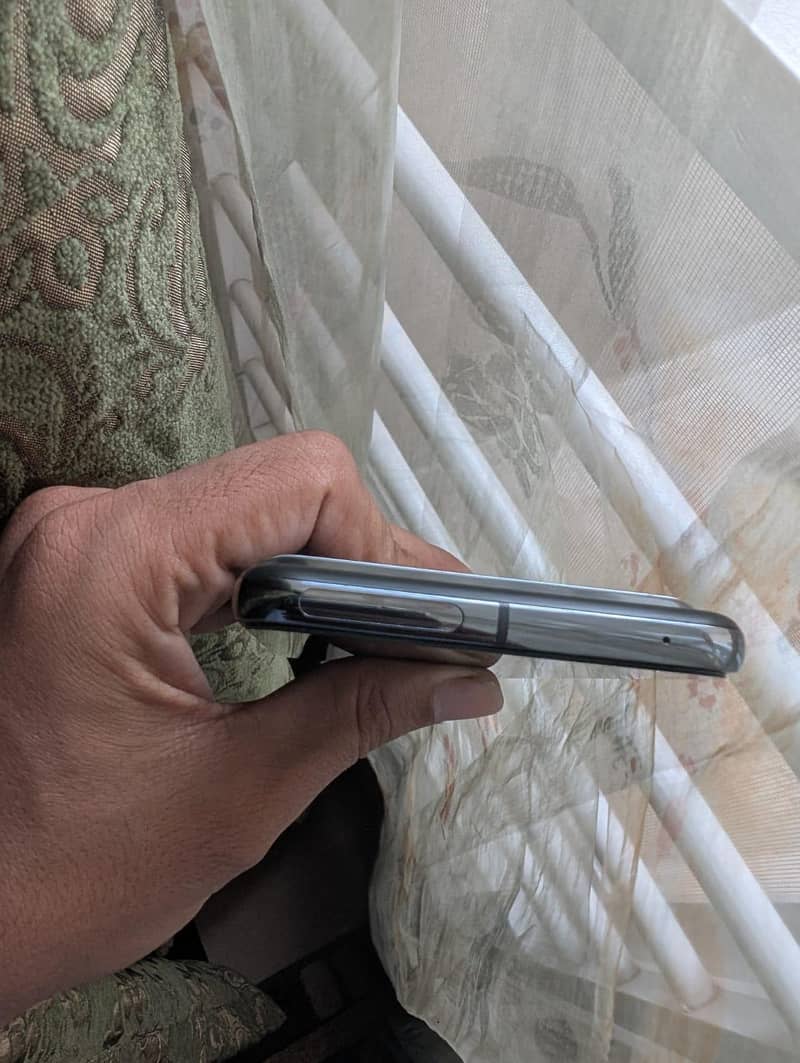 Google Pixel 8 Pro 3