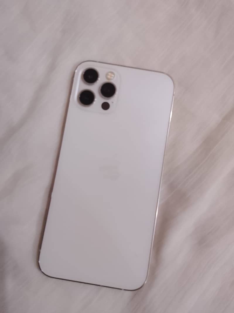 Iphone 12 pro 3