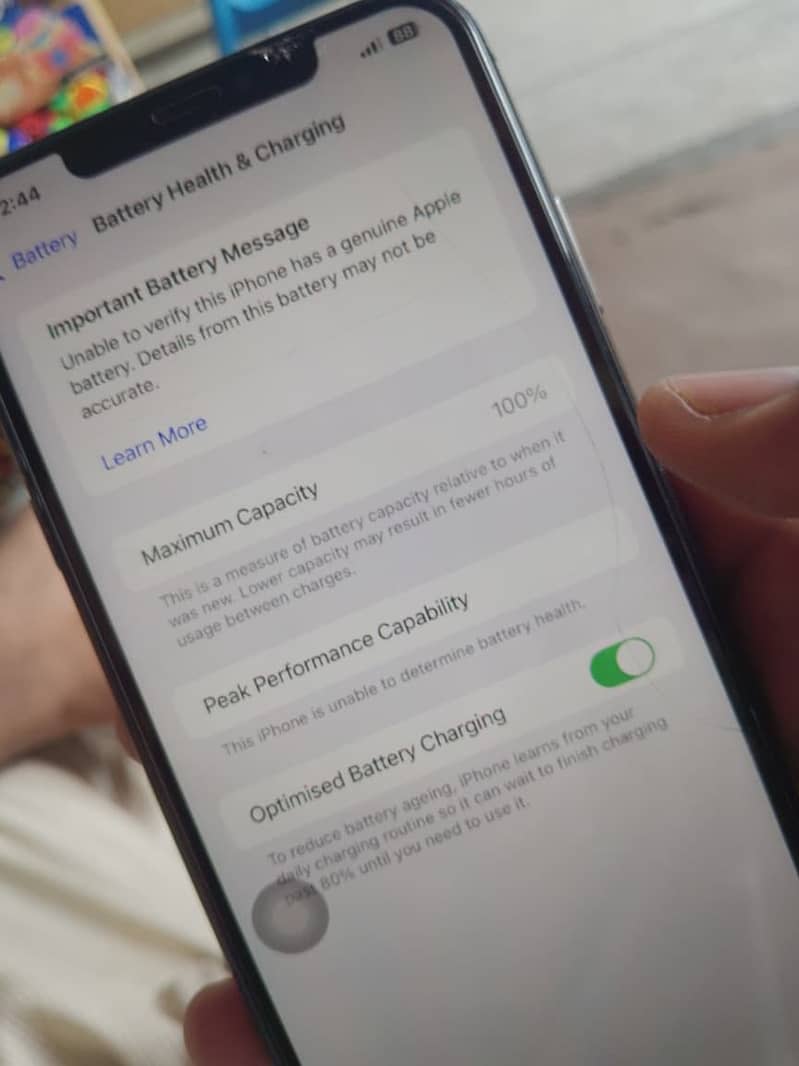 Apple iPhone XS Max 4