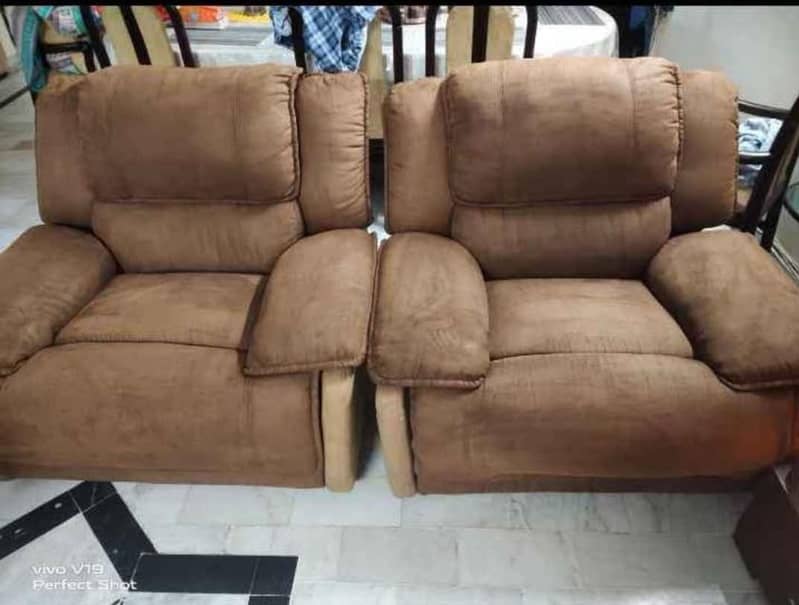 advance sofa 0