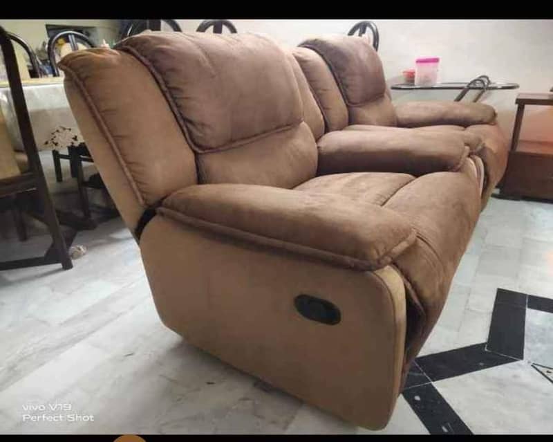 advance sofa 4
