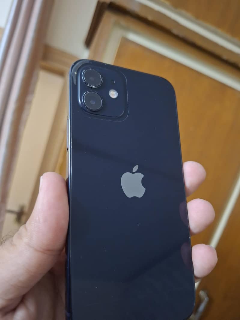 Apple iPhone 12 8