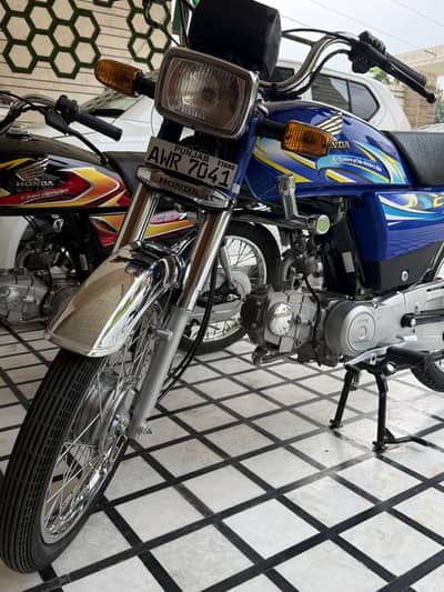 Honda CD 70 2024