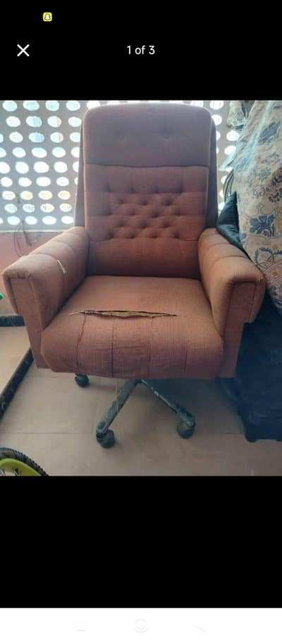 Heavy Duty Revolving Chair