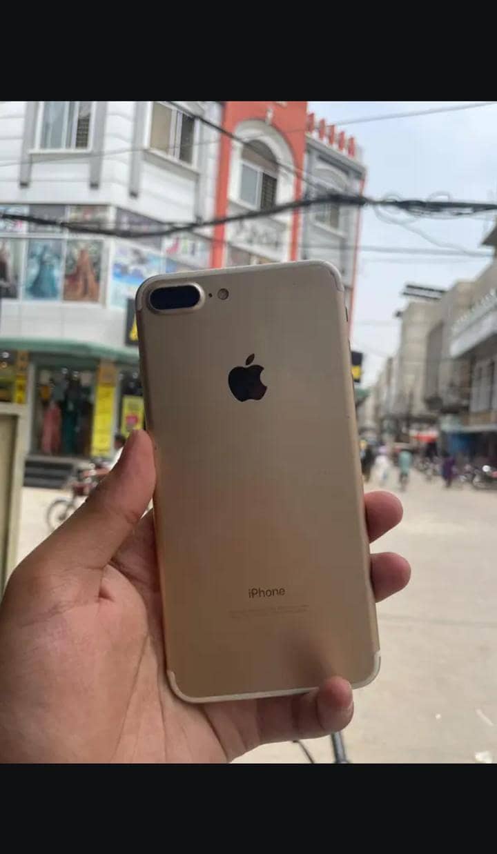 Apple iPhone 7 Plus 1