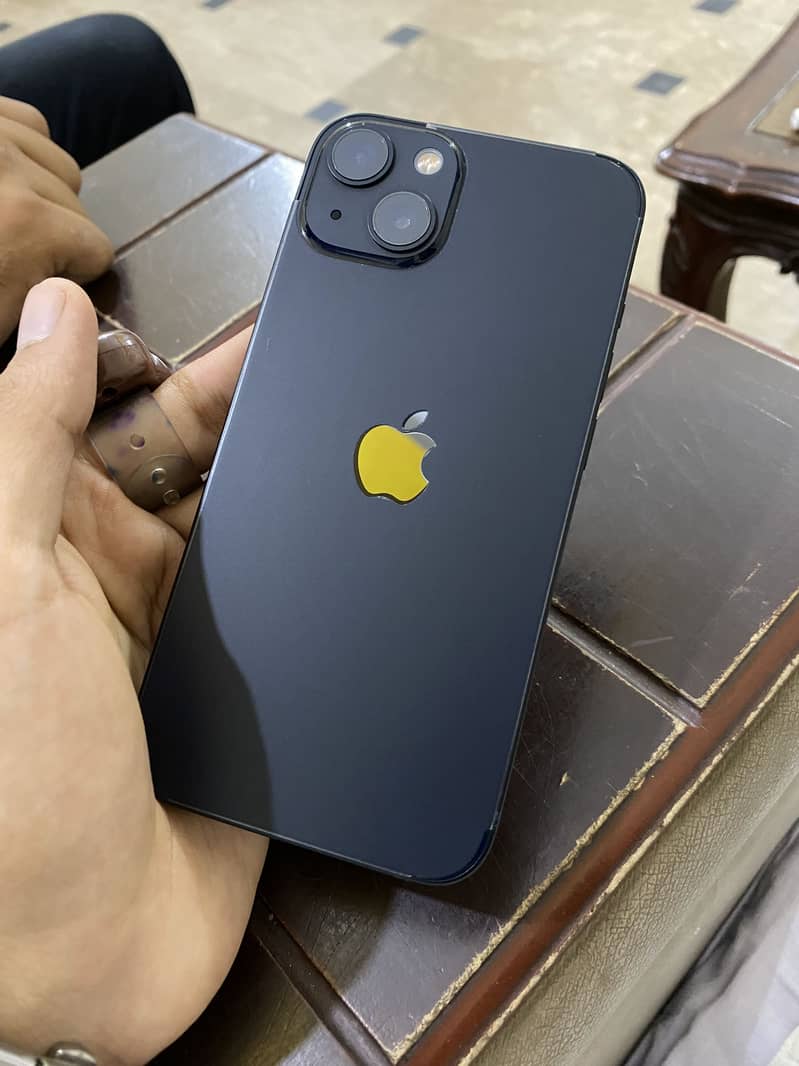 Apple iPhone 13 3