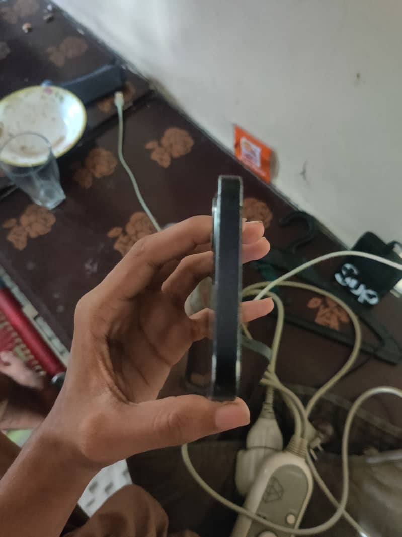 Apple iPhone 12 2
