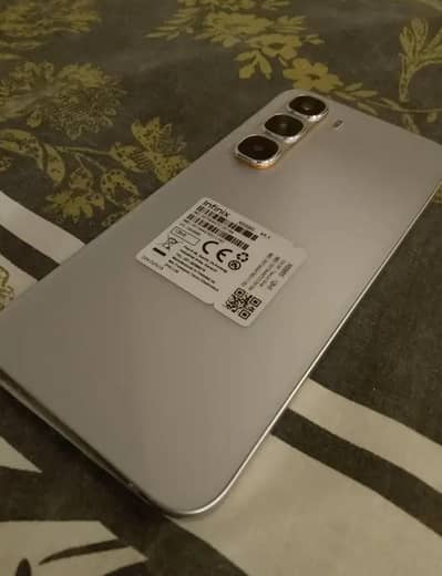 Infinix Hot 60 Pro with box and charger
