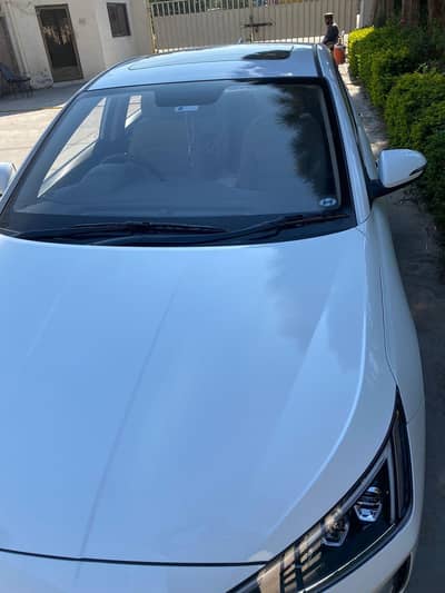 Hyundai Elantra 2022