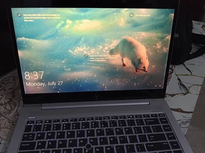 hp core i5 8thG full touch screen
