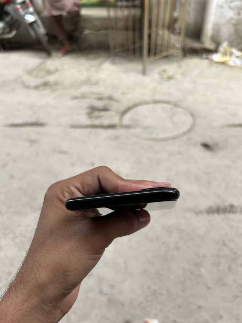 Apple iPhone 7 Plus 2