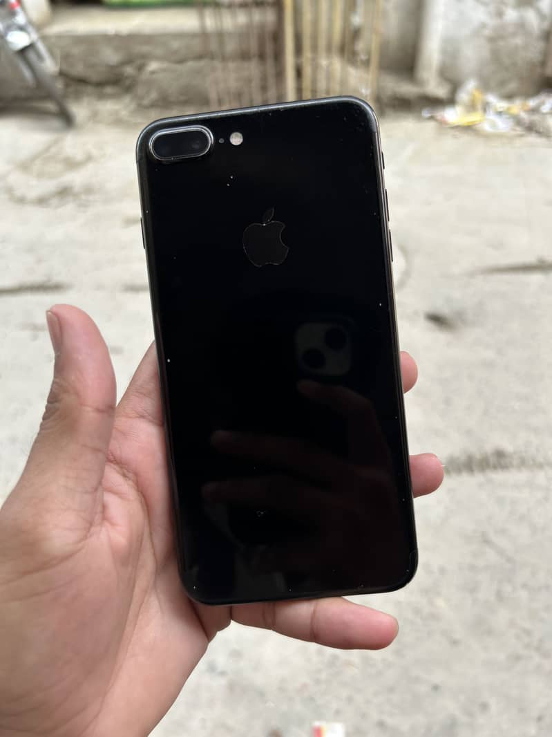 Apple iPhone 7 Plus 5