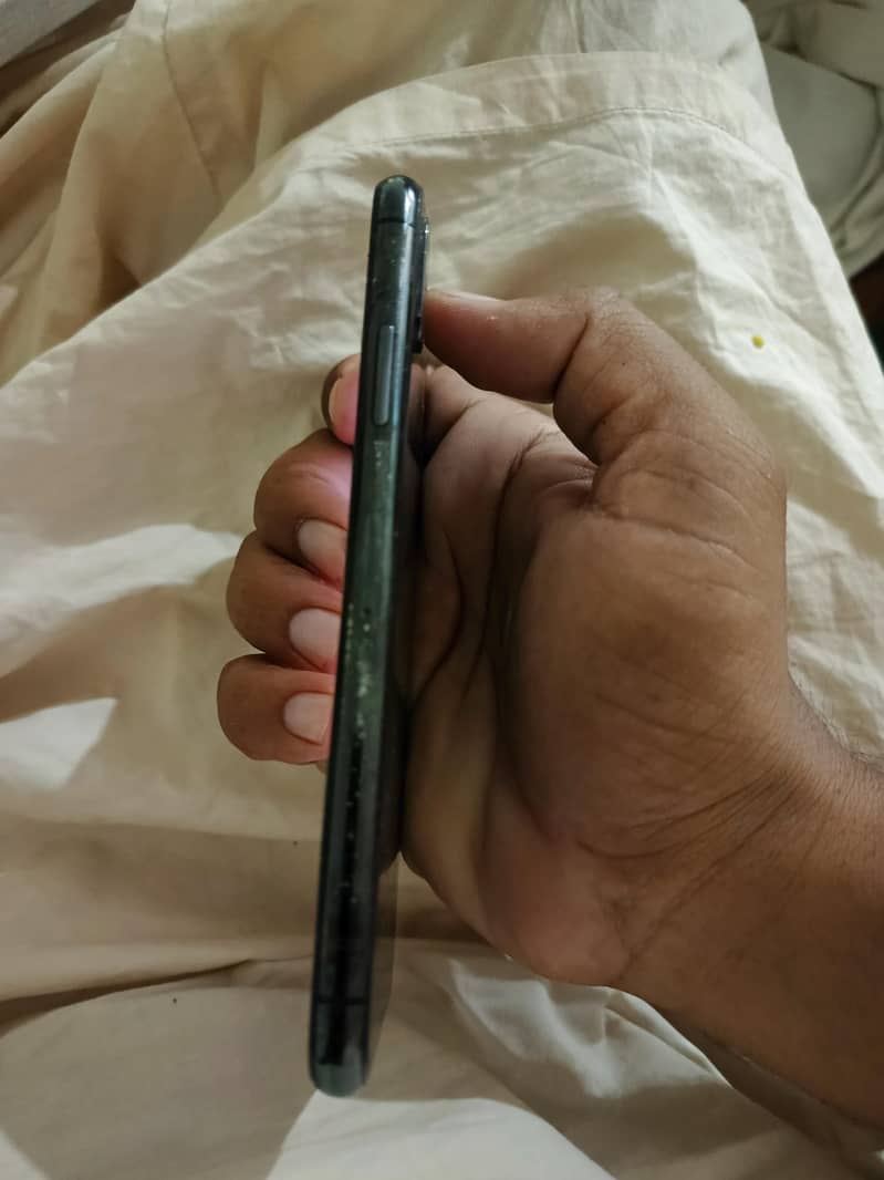 Apple iPhone X 3