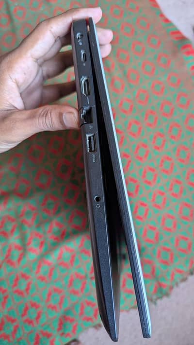 Dell latitude 3490 4gb ddr 4  256gb ssd