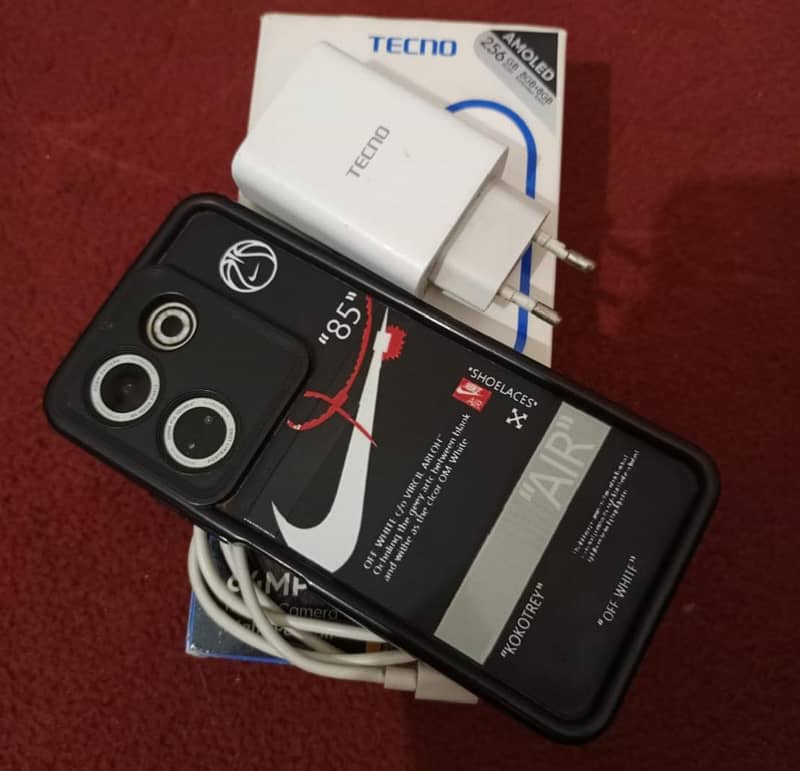 Tecno CAMON 20 0