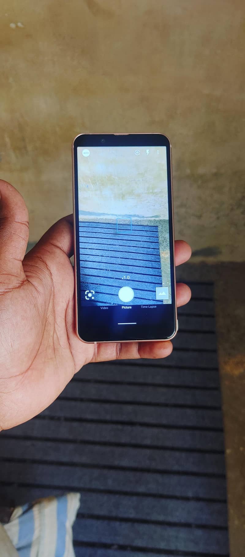 Sharp Aquos Sense 3 basic 7