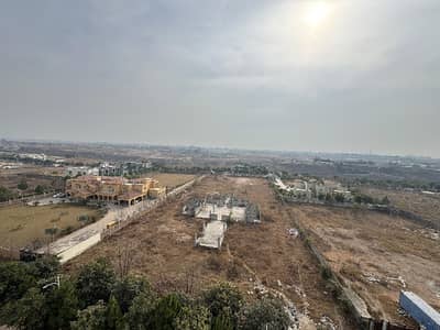 GULBERG RESIDENCIA7M CORNER PLOT BLOCK T LOP CLEAR DEVELOP POSITION