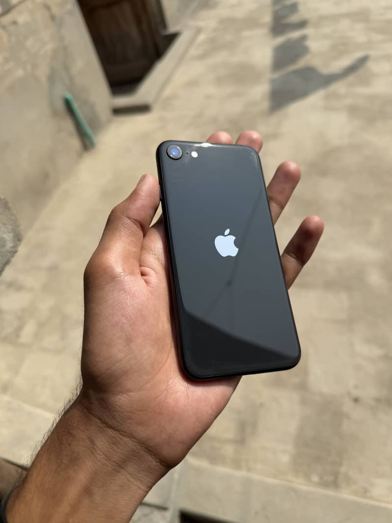 iPhone SE 3rd generation 0