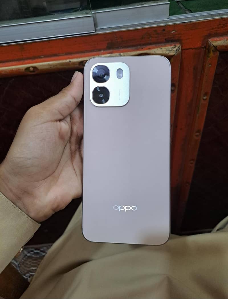 OPPO A6 7