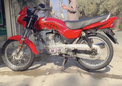 Deluxe 125 2011 model in good condition