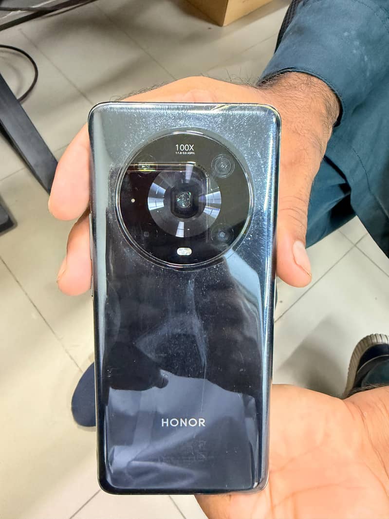 Honor Magic 4 Pro 1