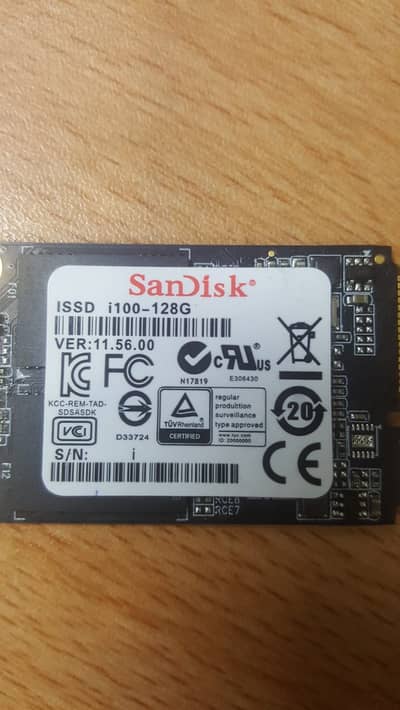 128 GB SSD sandisk branded hard drive /0306-4201711/