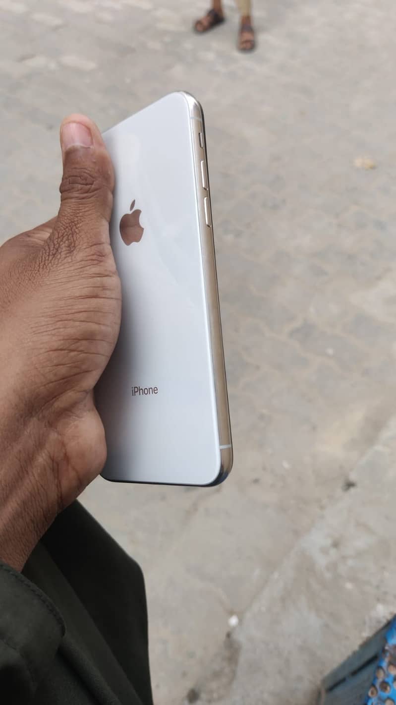 Apple iPhone X 0