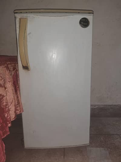 Philips whirlpool mini fridge