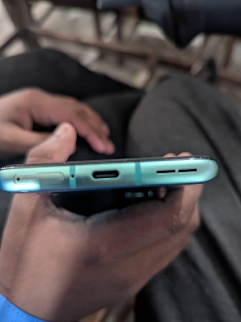 One Plus 8T 6
