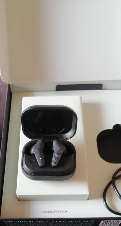 zero airbuds new condition