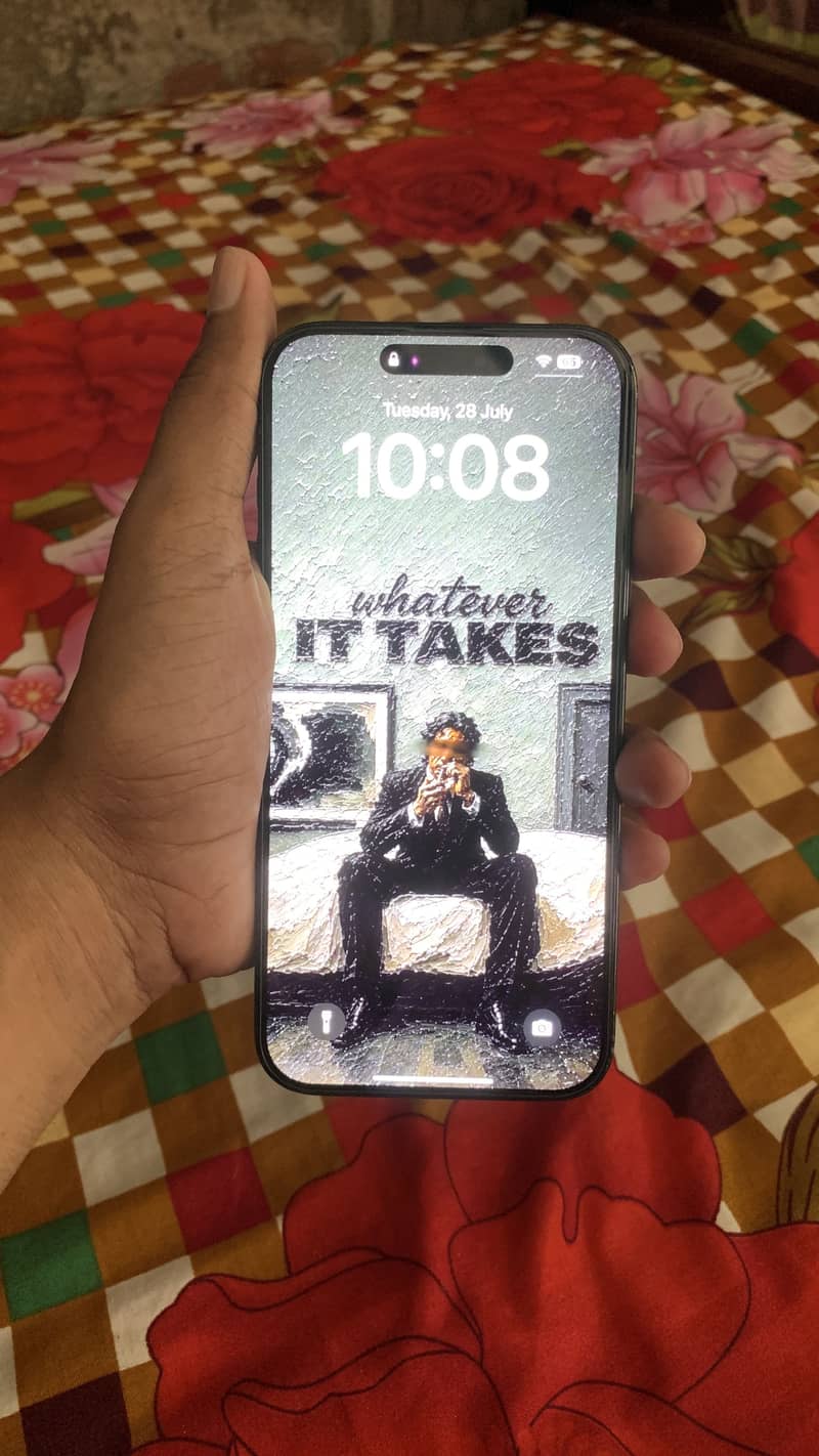 iPhone 16 Pro Max 9