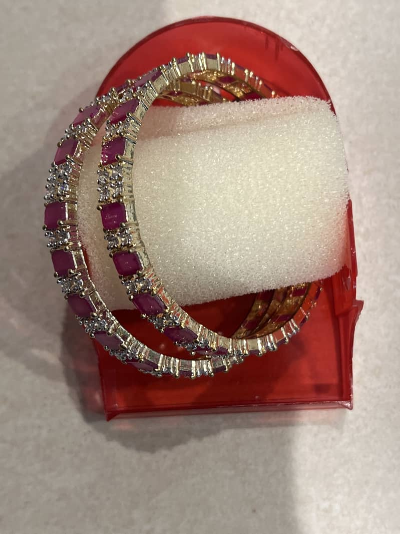 Ladies bangles 0
