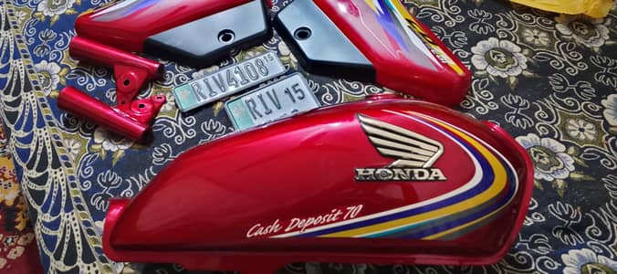 Honda CD 70 2015 model ka Original Tanki tapay