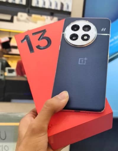 OnePlus 13 16/512 official Pta Global Version full Box charger 10/10