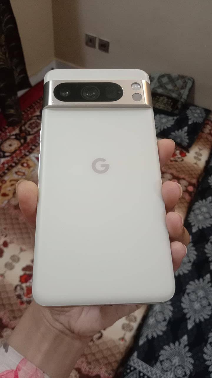 Google Pixel 8 Pro 4