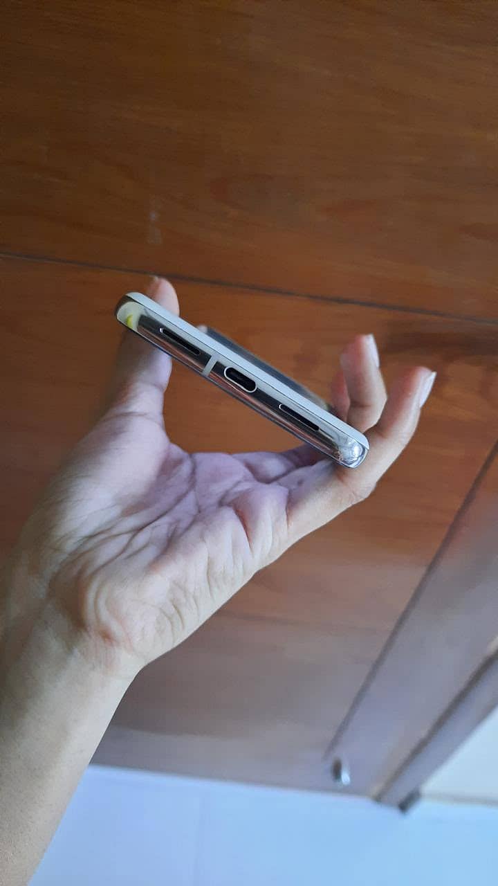 Google Pixel 8 Pro 6