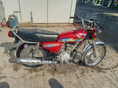 Honda 125 Model 18 price 105000