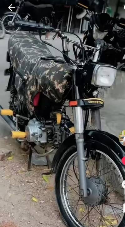 2022 ka 9 month ka model ha all documents clear ha bike ma koey kam ni