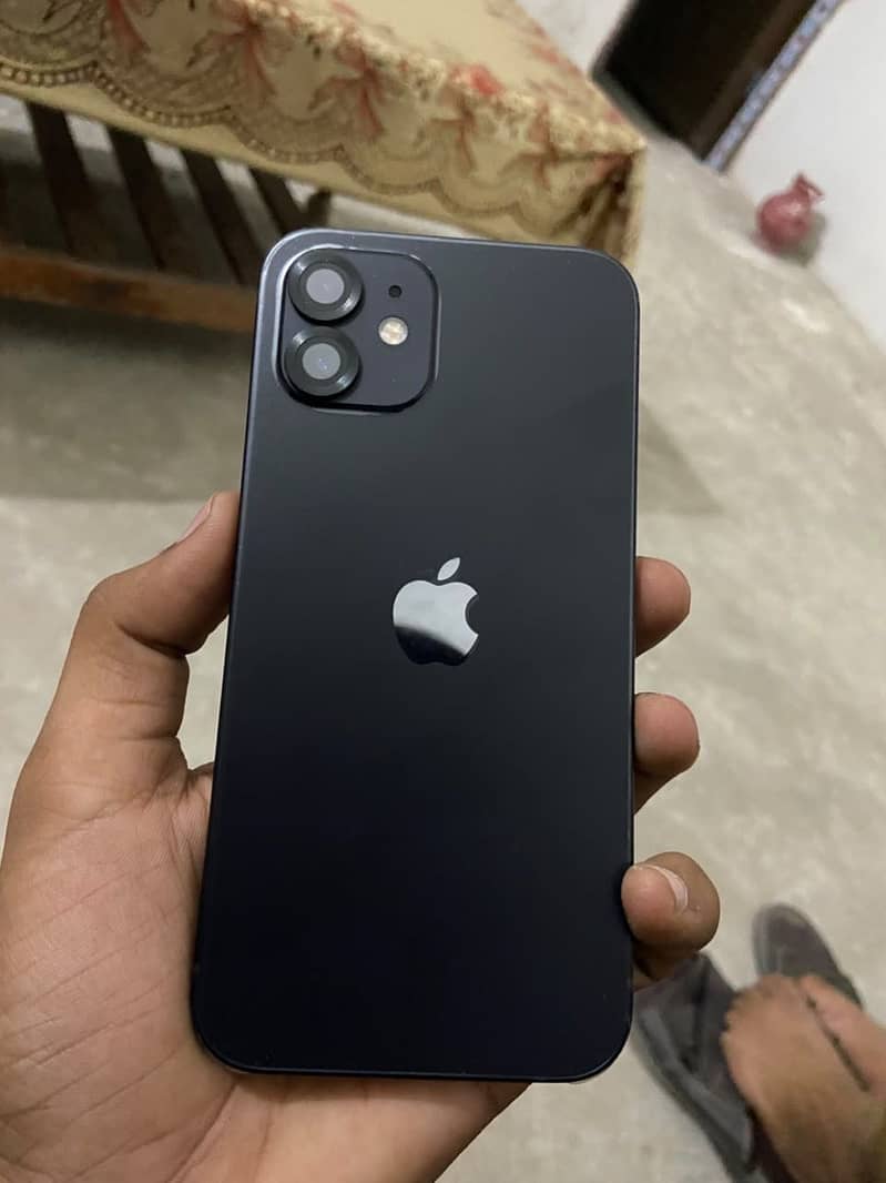 Apple iPhone 12 2