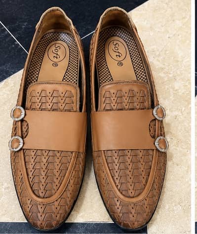 Brown Casual Loafers  * Size: 42 * Color: Brown/Tan * Condition: 9/10