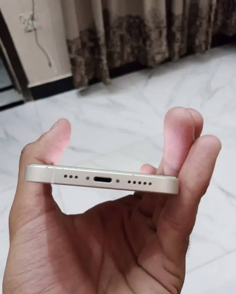 Apple iPhone 12 1