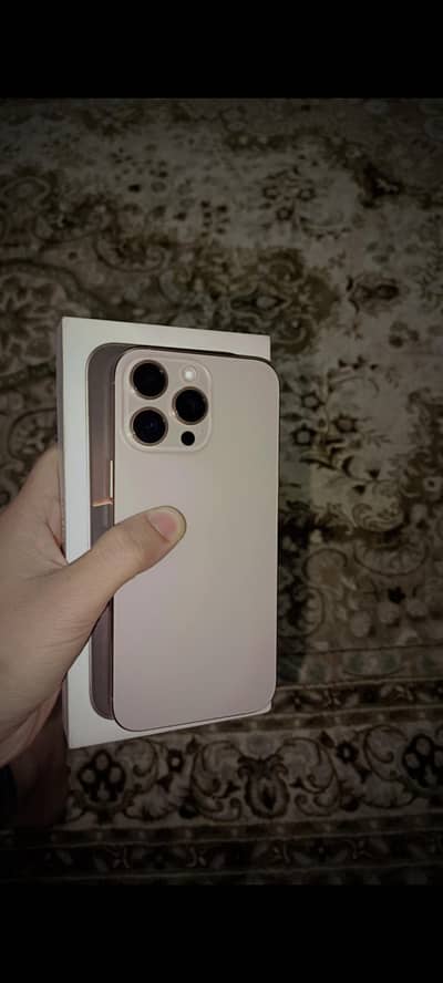 Apple iPhone 16 Pro Max