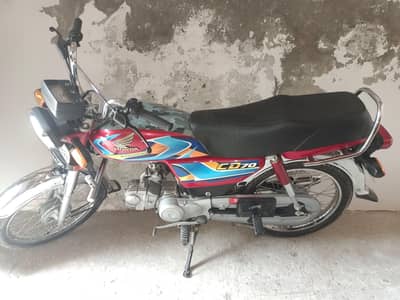 Honda CD 70 condition 10 by 10 contect no 03124423976