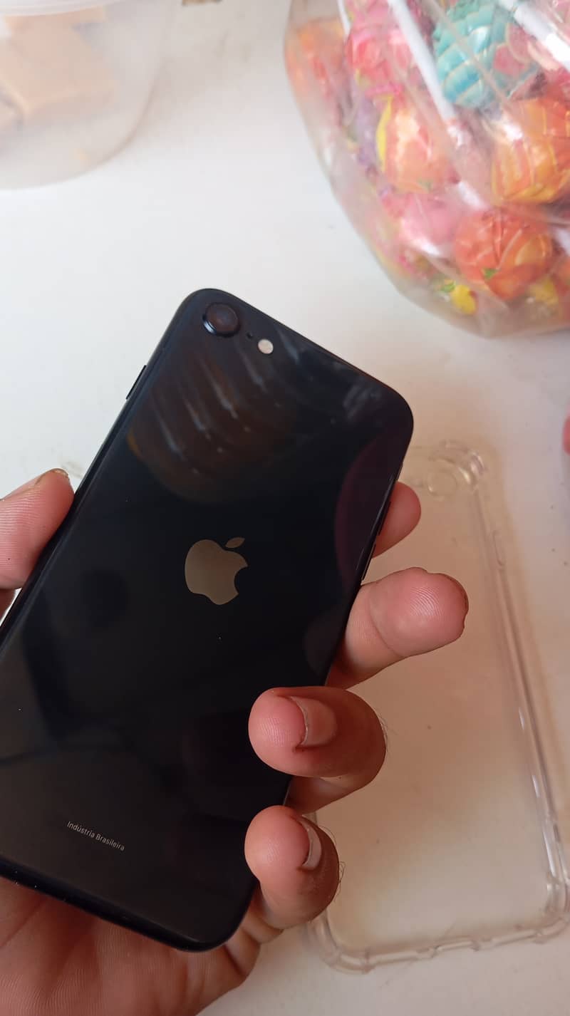 Apple iPhone SE 4