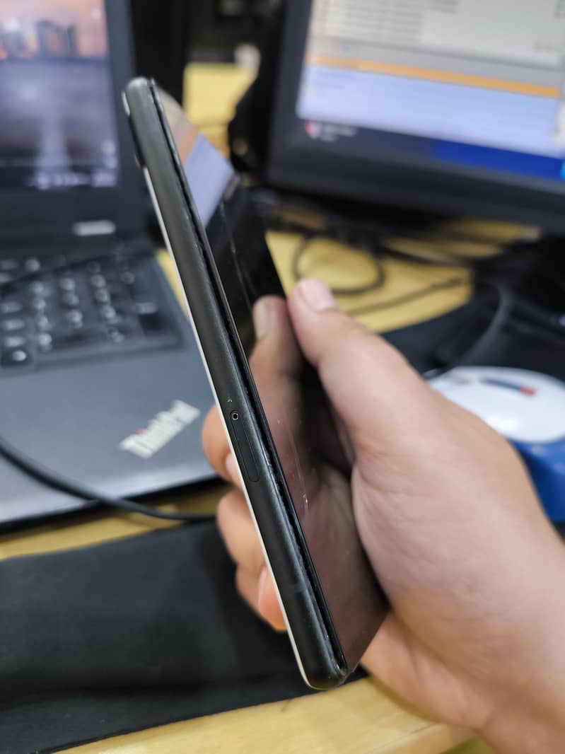 Google Pixel 6a 1