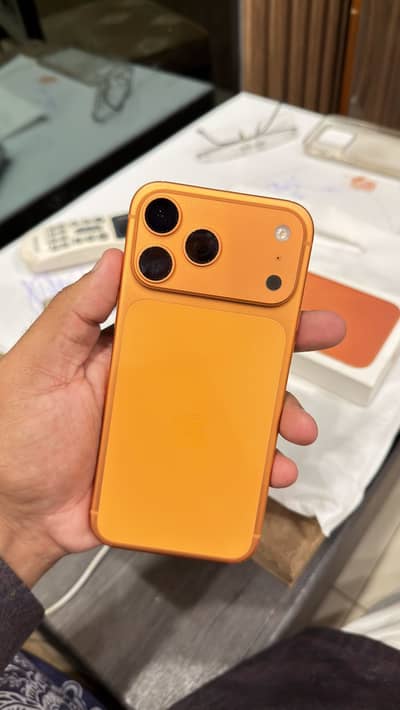 IPHONE 17 PM LLA MODEL 256 Gb-FU- non pta- 99 health - 10/10 condition